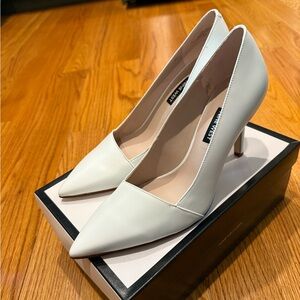 Nine West White Heels